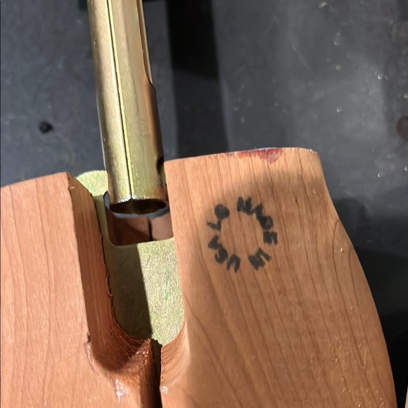 COPY - FootJoy Wooden Shoe Trees - Picture 5 of 5
